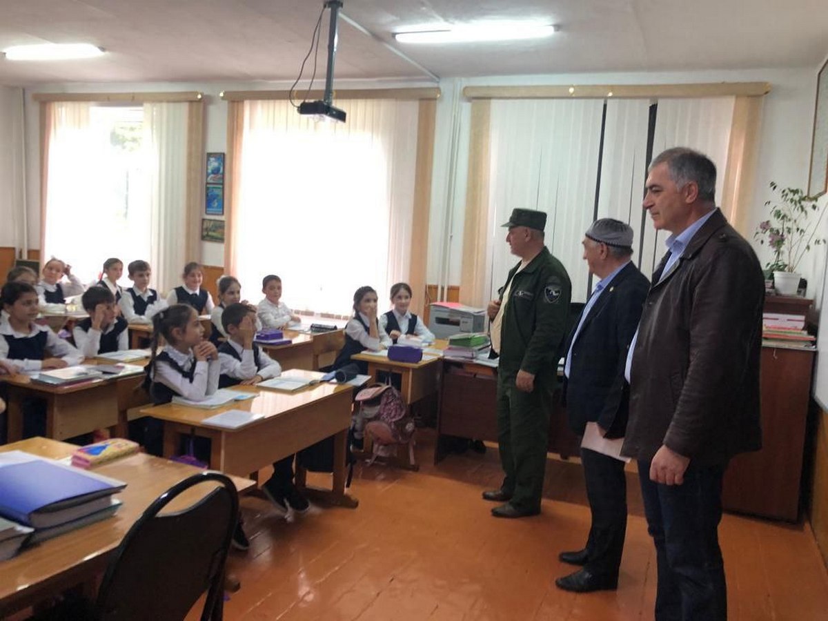 Новости Ингушетии: Общественная палата Ингушетии проводит мониторинг школ региона
