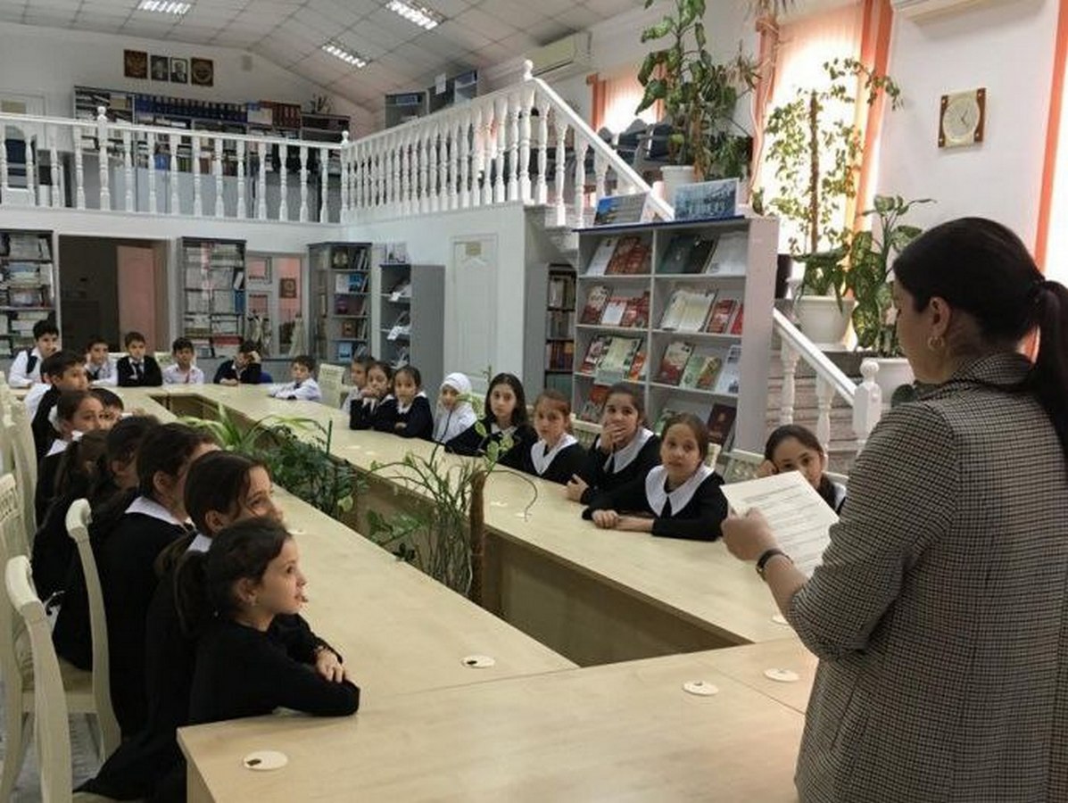 Новости Ингушетии: В Национальной библиотеке Ингушетии презентовали выставку, посвященную Президенту России