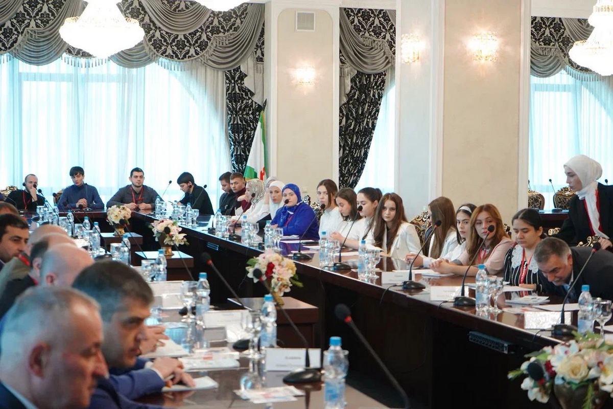 Новости Ингушетии: В Ингушетии прошел региональный антикоррупционный молодежный форум «Вместе против коррупции»