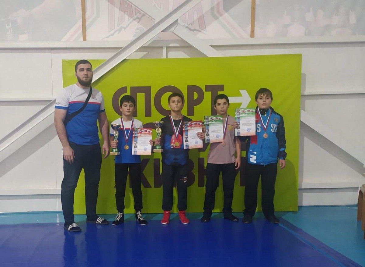 Новости Ингушетии: Юные борцы-вольники из Ингушетии стали призерами турниров в Дагестане и Чечне