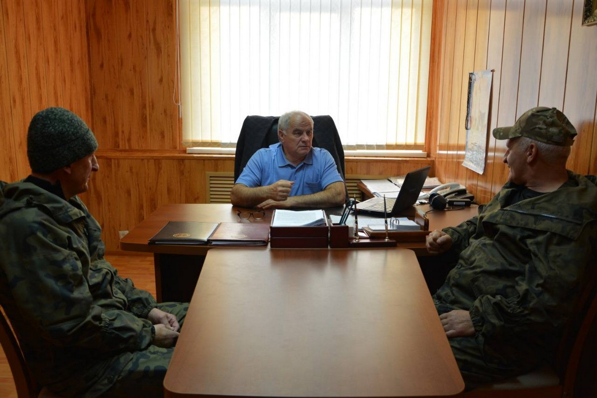 Новости Ингушетии: В администрации Сунженского района прошла встреча с добровольцами, едущими на СВО