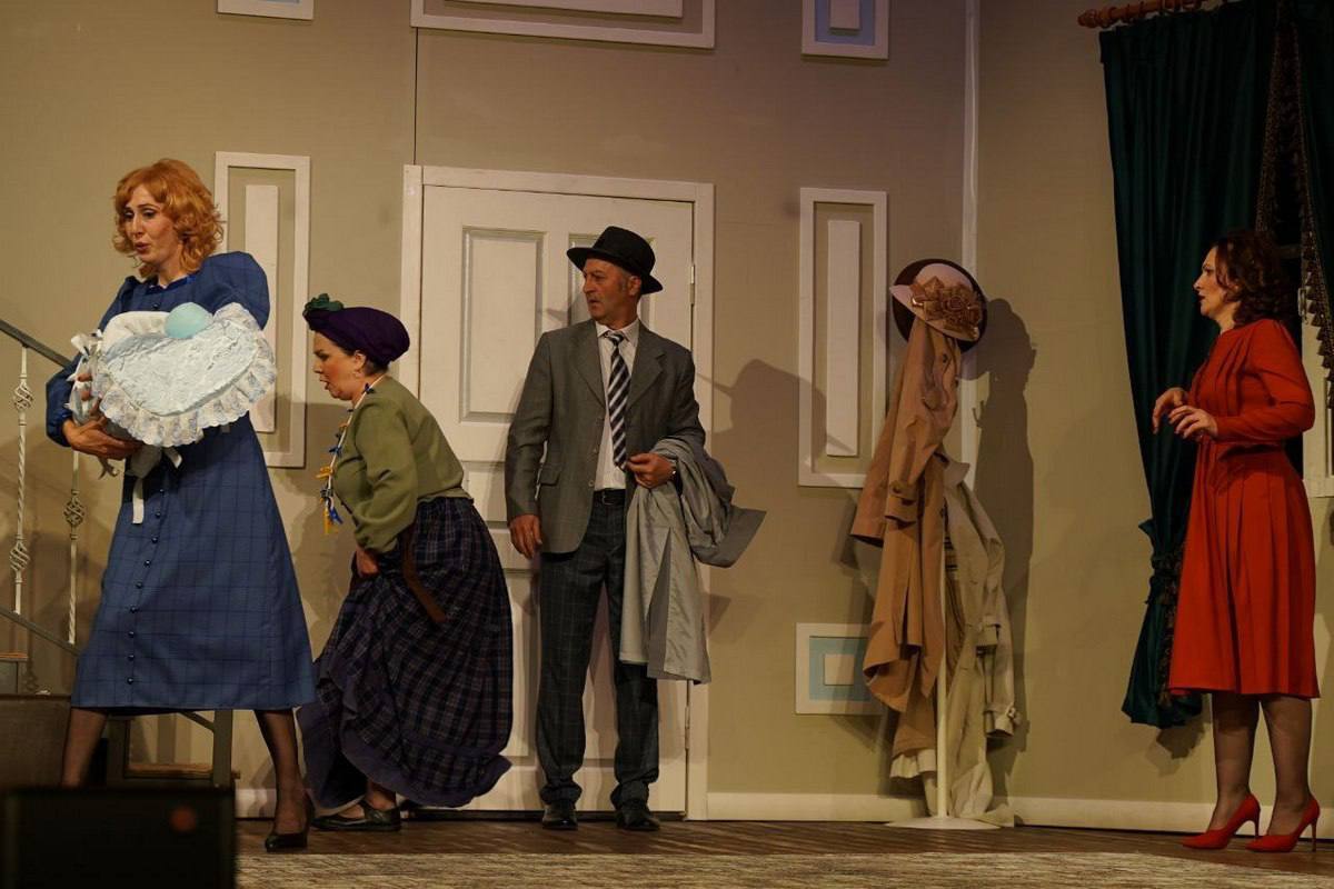 Новости Ингушетии: Молодежный театр Ингушетии приглашает на комедию «Моя жена — лгунья»
