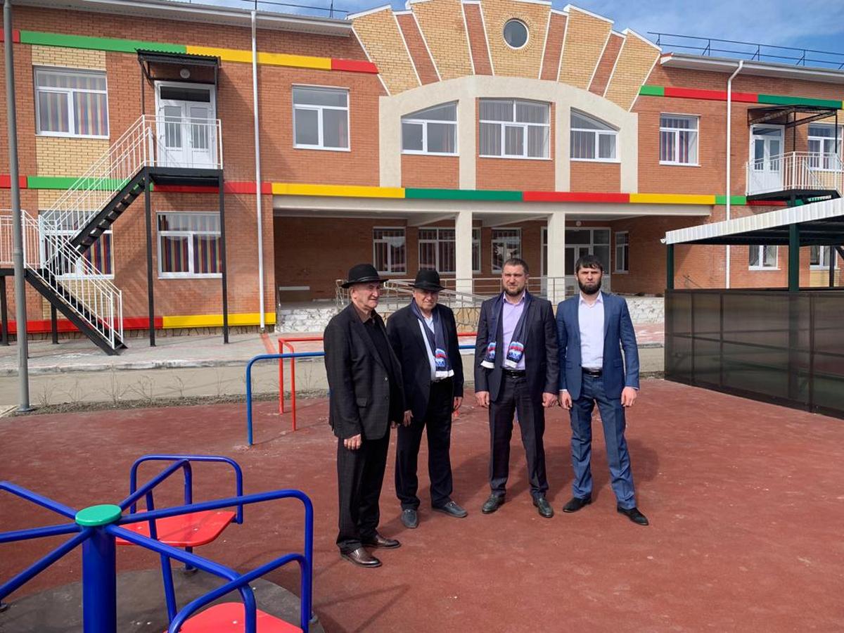 Новости Ингушетии: «Партийный десант» проинспектировал ход строительства школы в с. п. Сурахахи