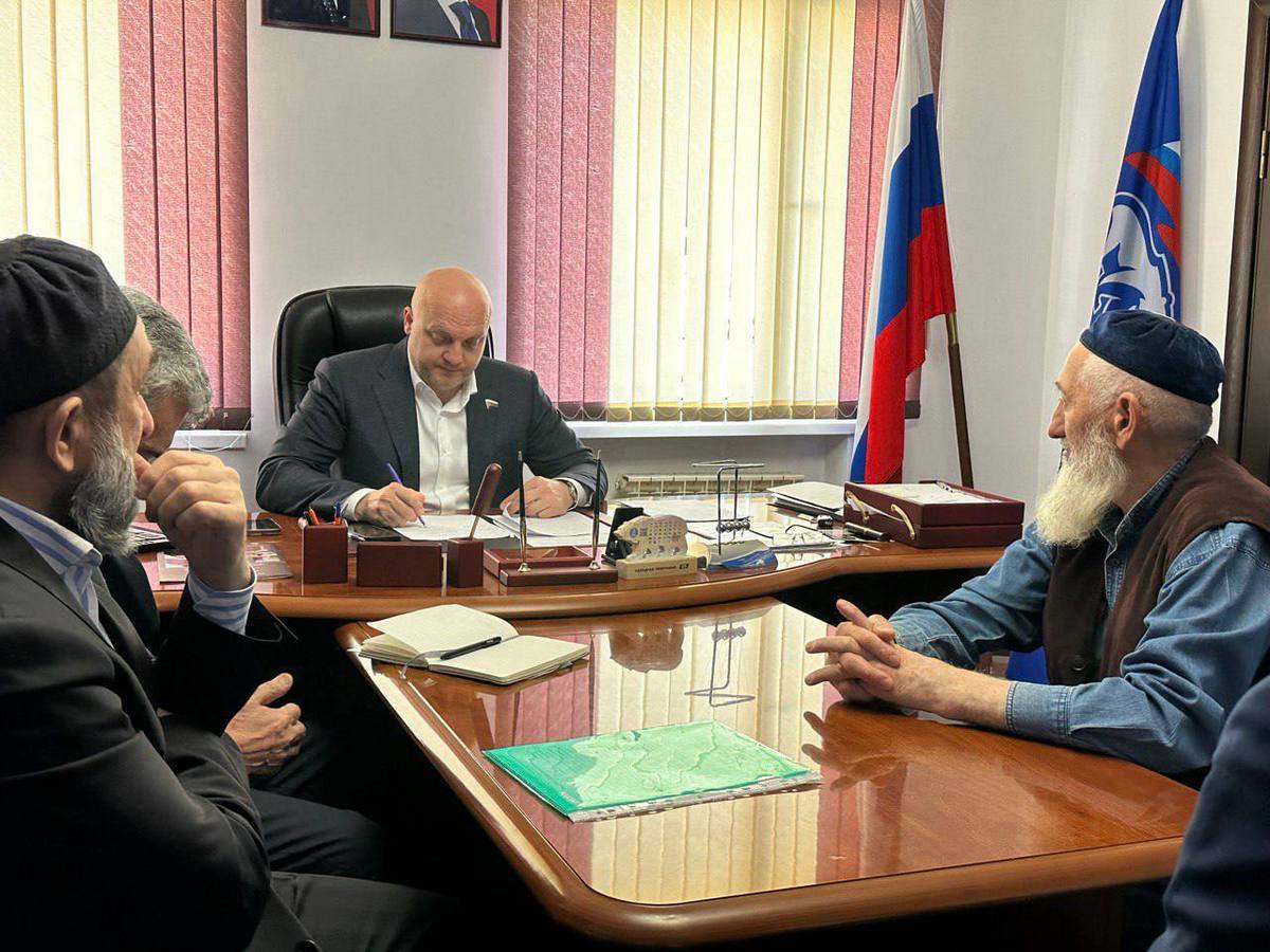 Новости Ингушетии: На приёме граждан единороссы Ингушетии решали ряд социальных вопросов