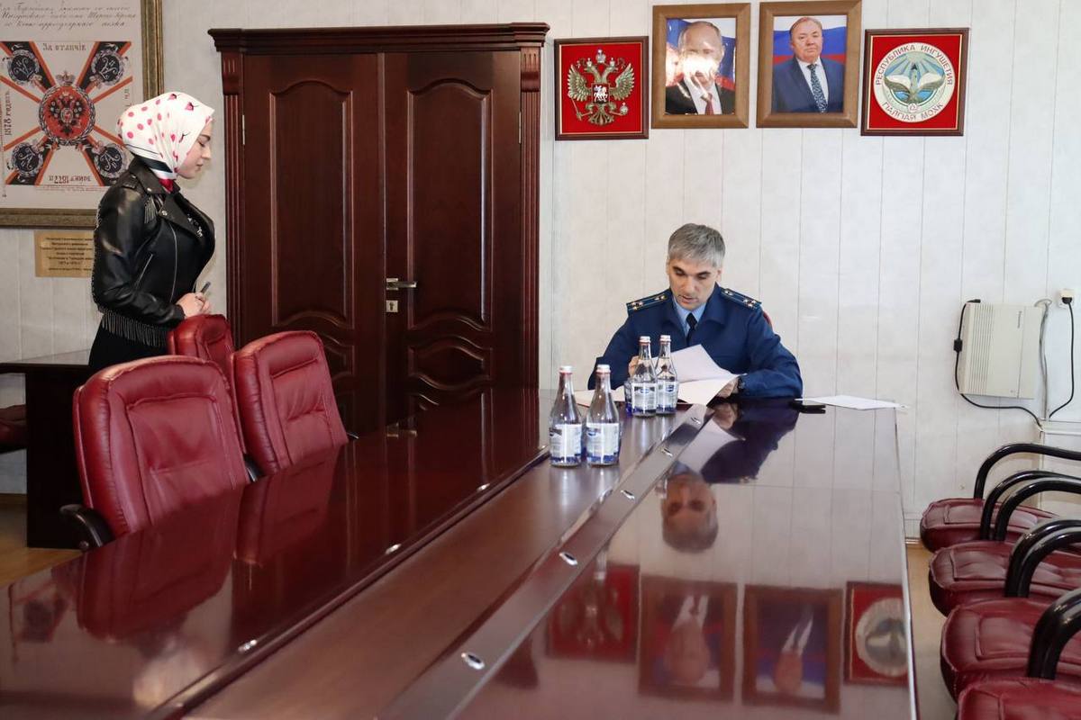 Новости Ингушетии: Прокурор Назрани провел прием граждан