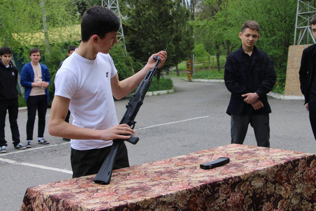 Новости Ингушетии: В Малгобеке состоялся муниципальный этап военно-спортивной игры «Победа»