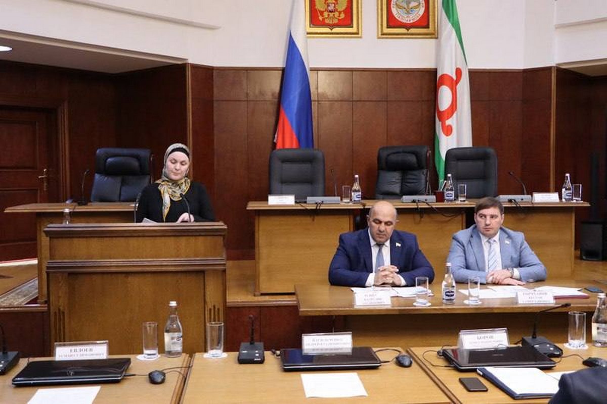 Новости Ингушетии: В Парламенте Ингушетии обсудили обеспечение лекарствами льготной категории граждан