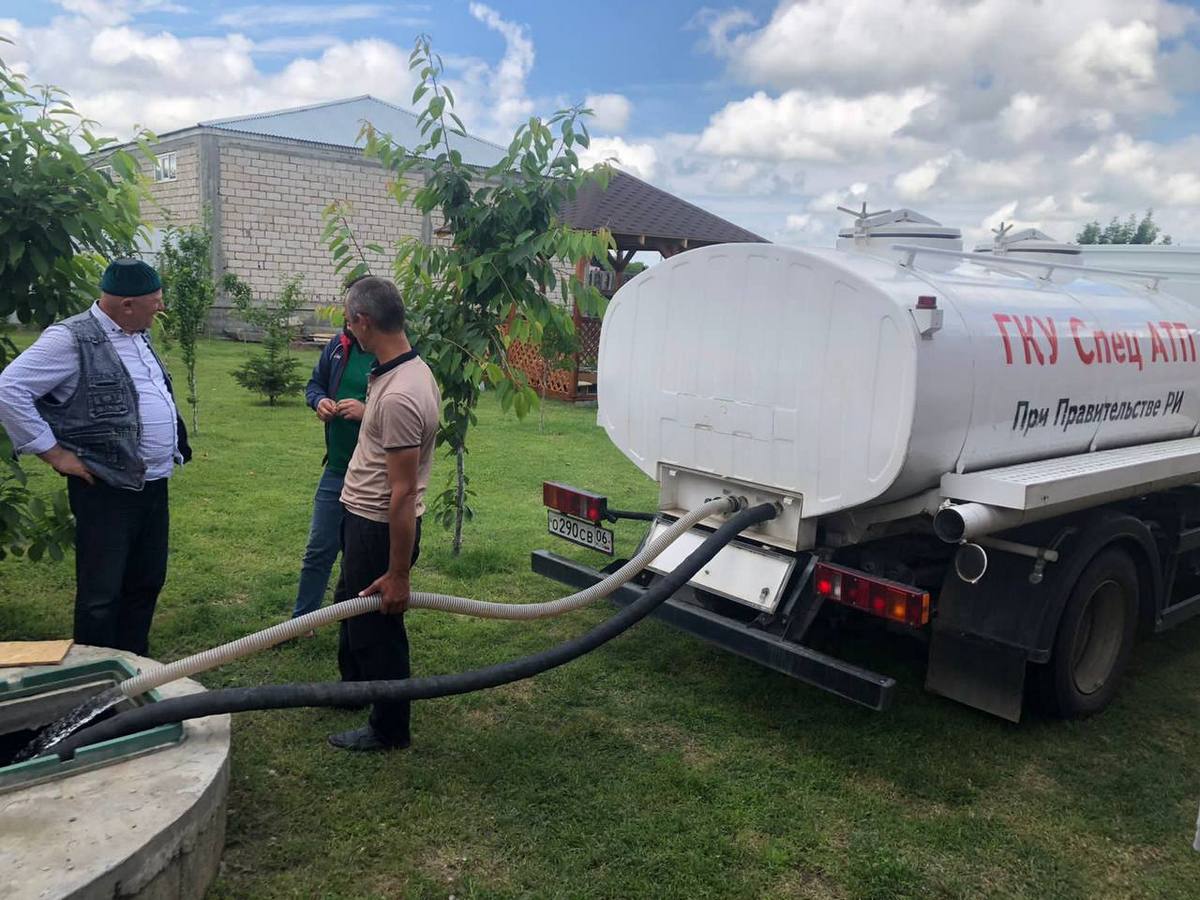 В Малгобекском районе Ингушетии осуществляют подвоз воды населению