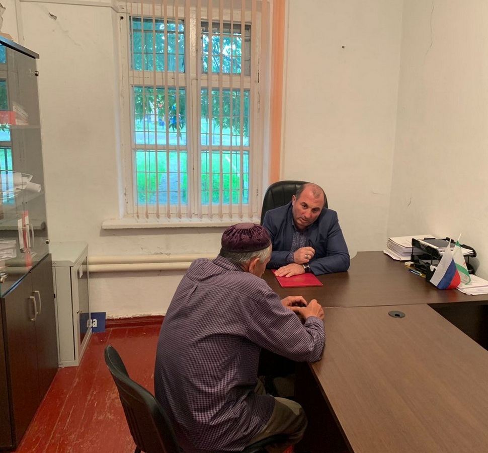 Новости Ингушетии: Руководитель АТК Малгобекского района встретился с родителями, чьи сыновья выехали в Сирию