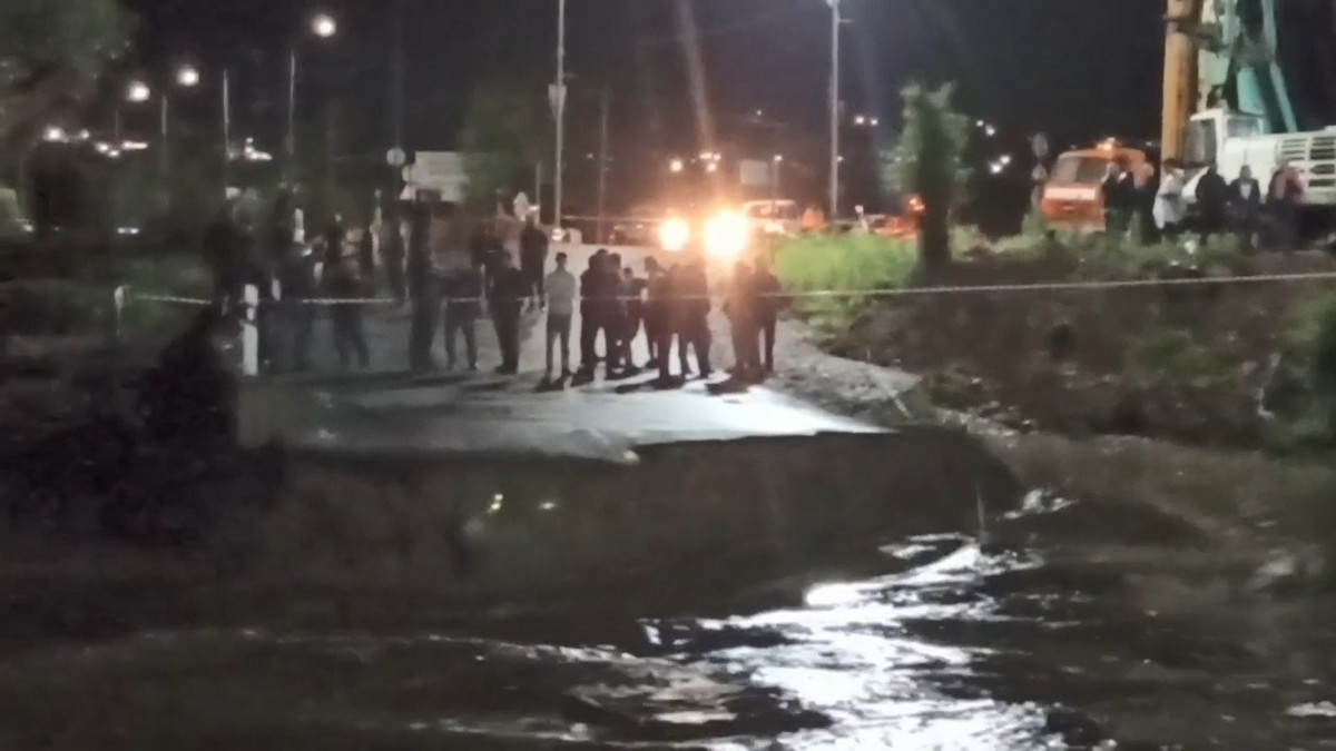 Новости Ингушетии: В городе Карабулаке из-за паводка снесло мост по улице Промысловой