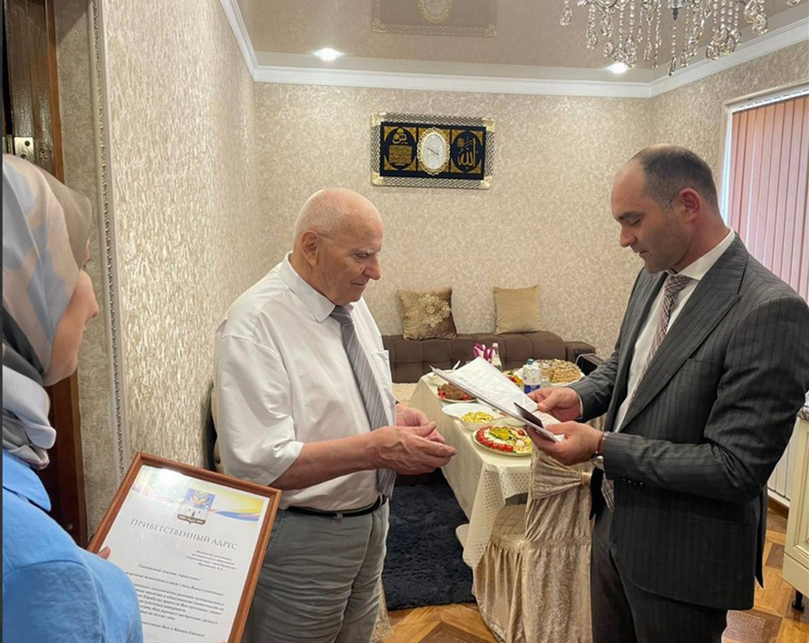 Новости Ингушетии: В Карабулаке поздравили заслуженного строителя Ингушетии