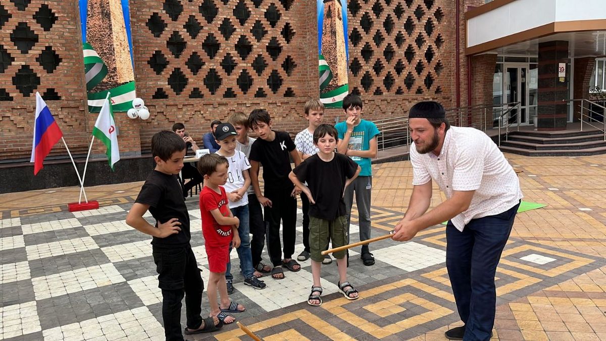 Дети Ингушетии осваивают старинные народные игры