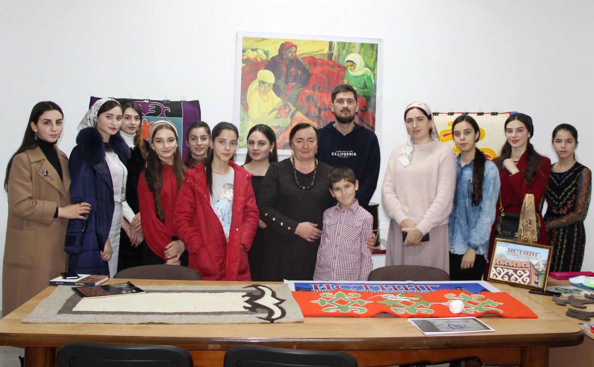 В Ингушетии в Единый День фольклора пройдет мастер-класс по национальному ковроделию