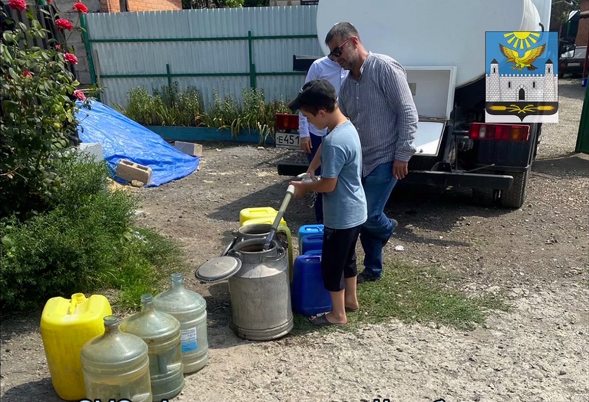 Новости Ингушетии: В Карабулаке Ингушетии жителям в условиях аномальной жары организовали доставку воды