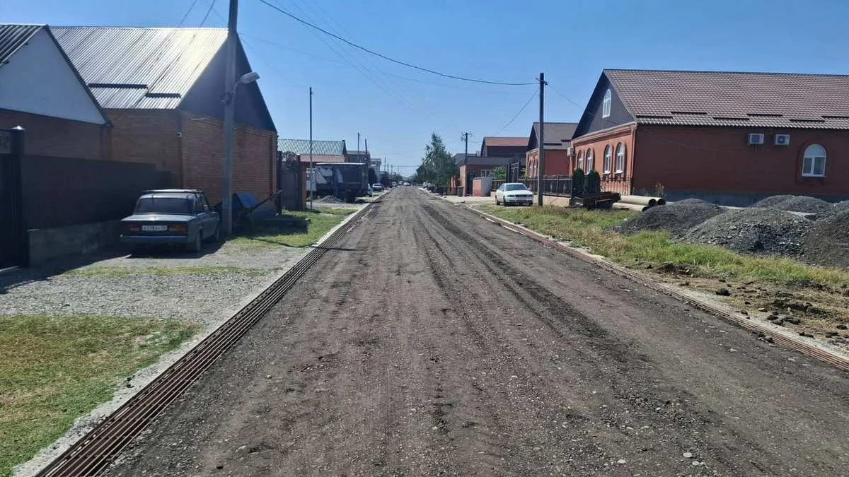 Новости Ингушетии: В Сунже местный житель Муса Сейнароев своими силами благоустроил улицу