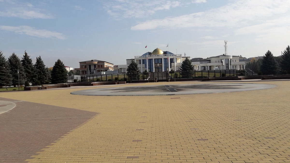 Новости Ингушетии: Глава Ингушетии Махмуд-Али Калиматов встретился с полпредами республики