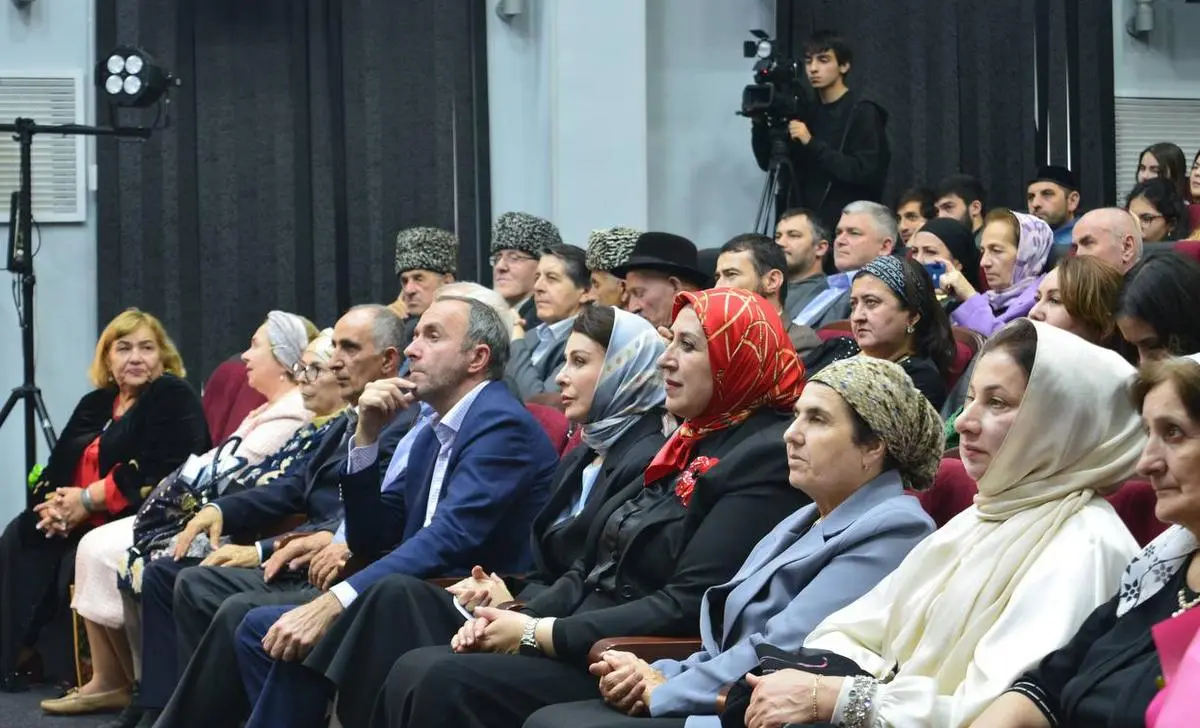 Новости Ингушетии: В Ингушетии прошла презентация поэтического  сборника Микаила Гуцериева