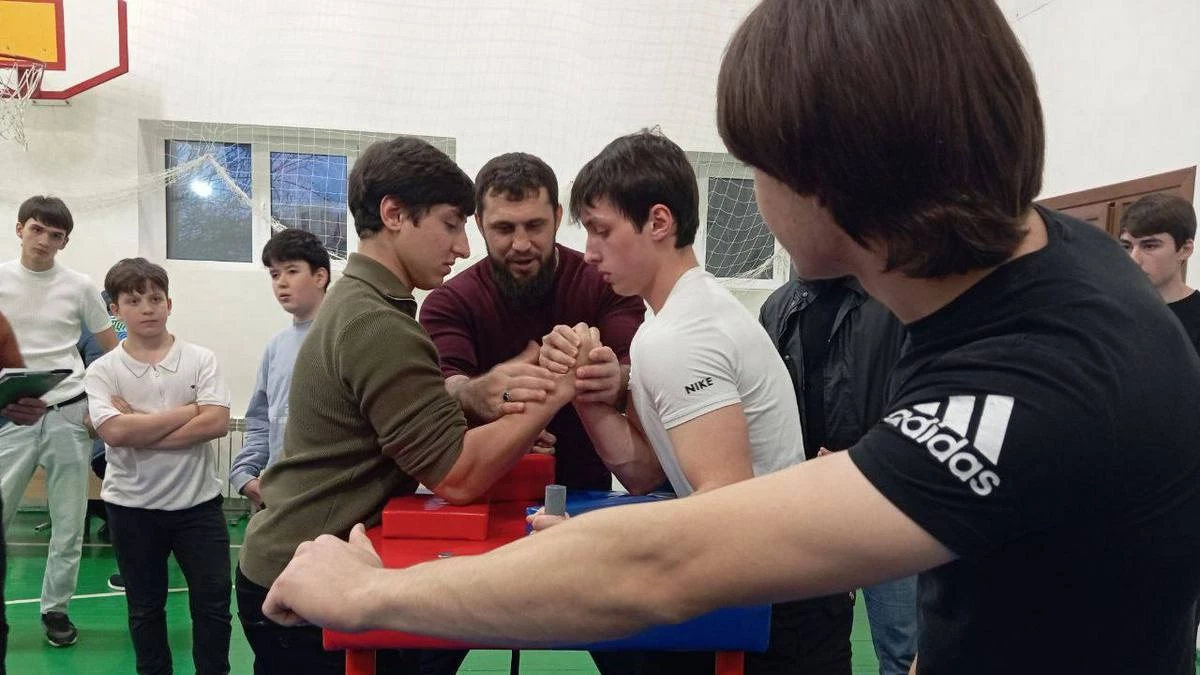 Новости Ингушетии: Юные армрестлеры из Магаса проявили себя на городских соревнованиях