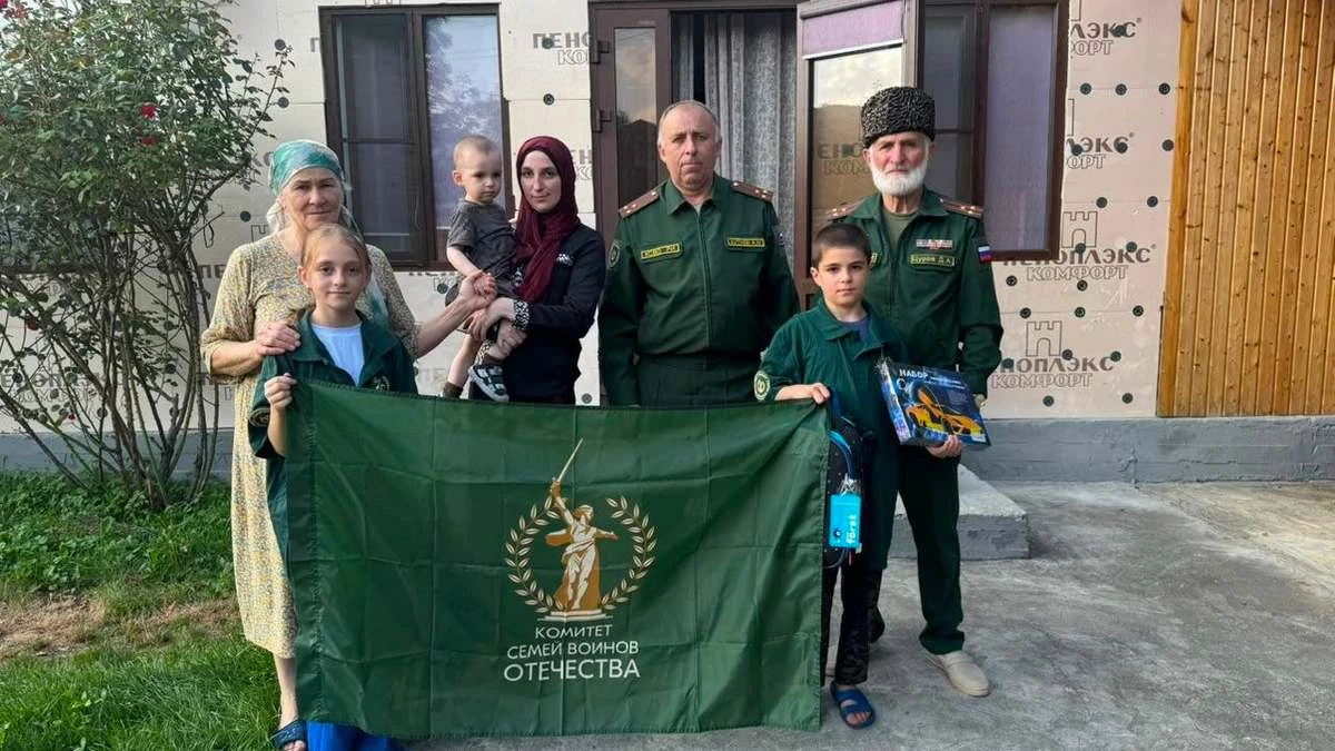Новости Ингушетии: В горной Ингушетии детям защитника Отечества вручили школьные ранцы