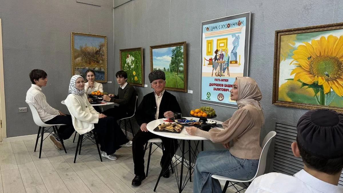 Новости Ингушетии: Гостем «Полдника с художником» в музее ИЗО Ингушетии стал Башир Даурбеков