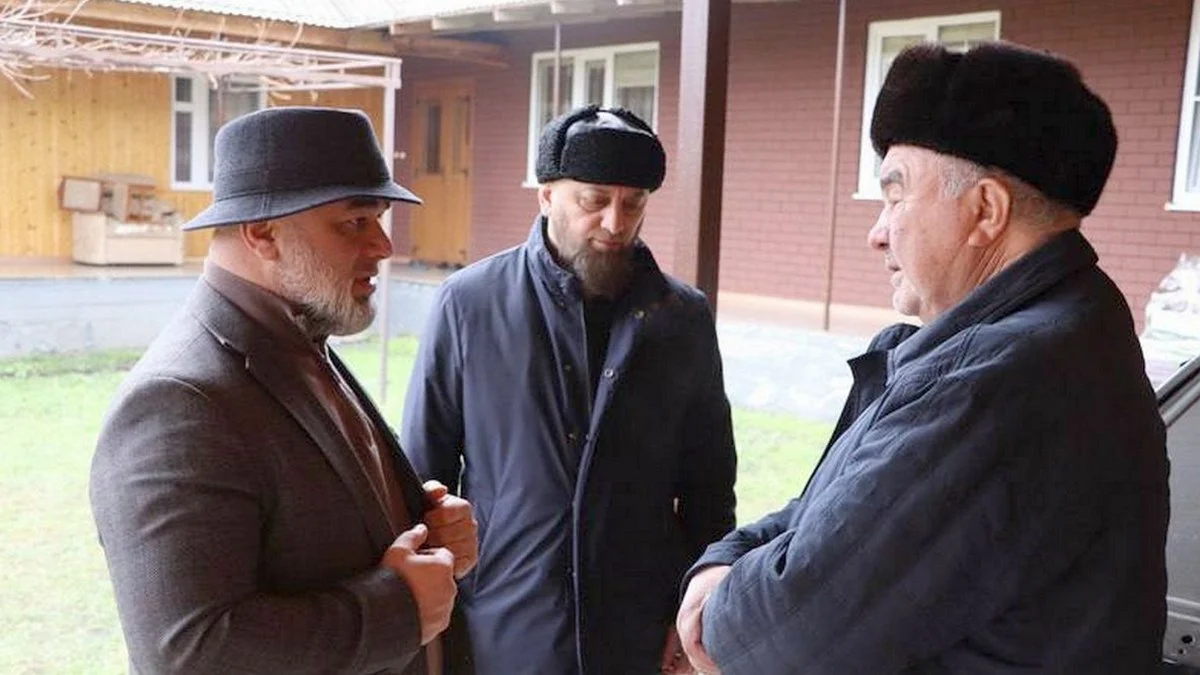 Новости Ингушетии: Депутаты Парламента Ингушетии навестили семьи участников СВО