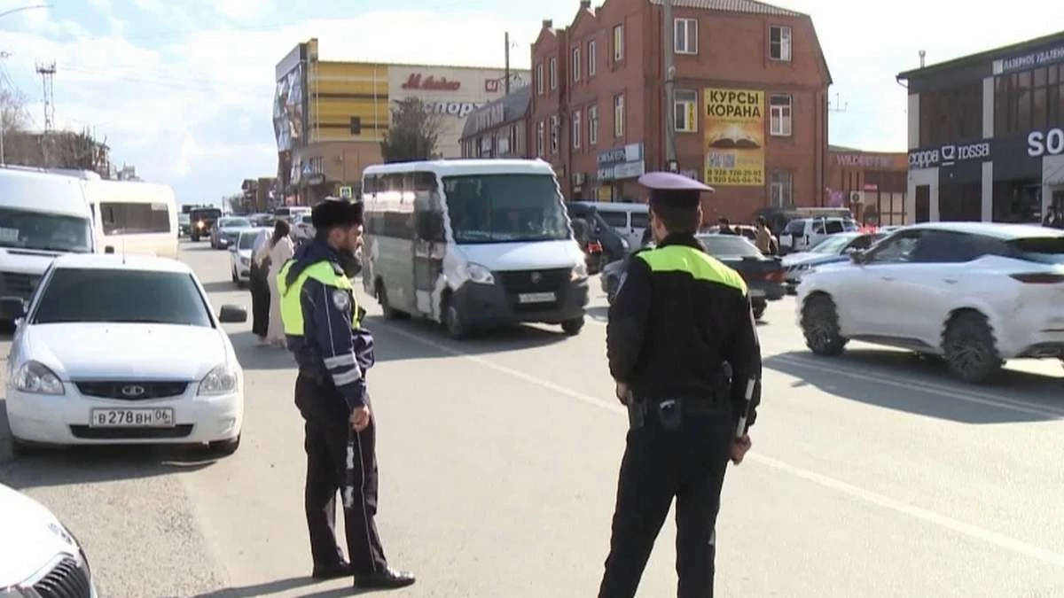 Новости Ингушетии: Инспекторы ГИБДД Ингушетии проверили более сотни транспортных средств