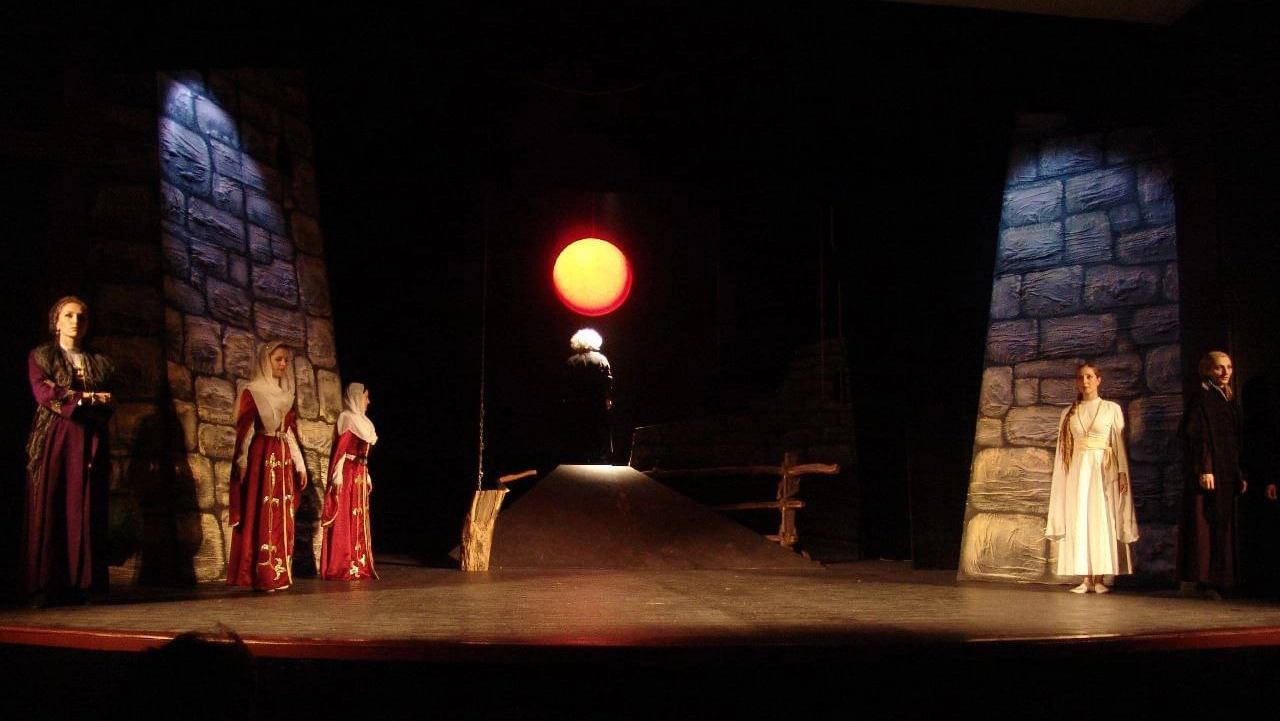 Новости Ингушетии: Русский театр Ингушетии покажет спектакль «Из тьмы веков»