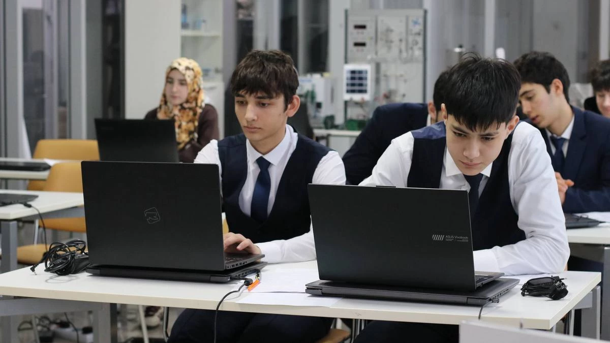 Новости Ингушетии: Школьники Ингушетии - участники Всероссийской олимпиады по информатике