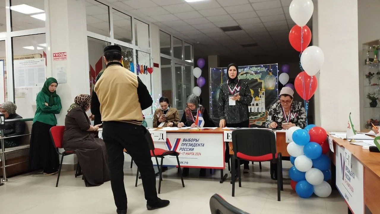 Новости Ингушетии: В с.п. Барсуки Ингушетии Президента РФ выбирают старейшины и молодежь