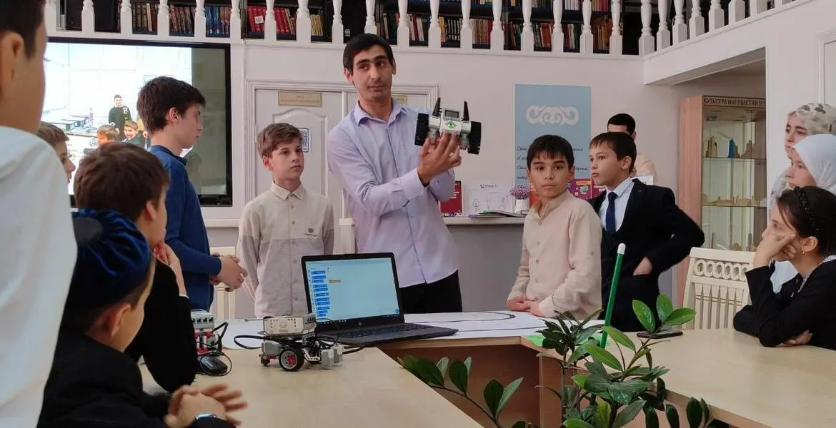 Новости Ингушетии: Къаман библиотеке, роботий чоалхаца болх барах бола говзанч-хьехам белар