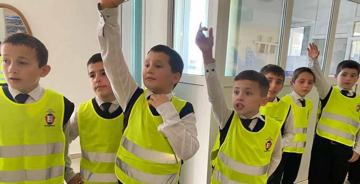 Новости Ингушетии: В школах Ингушетии учат детей навыкам безопасности на дорогах