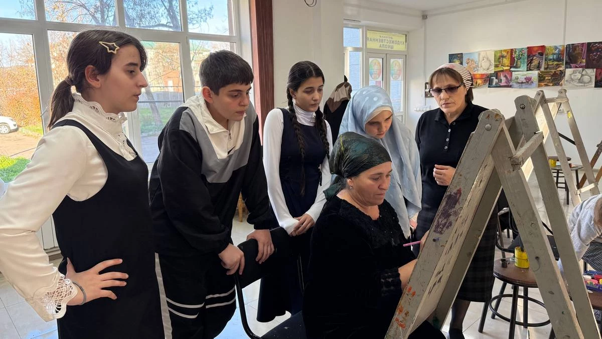 Новости Ингушетии: Арт-встреча «Мир глазами художника» прошла в Художественной школе Малгобека
