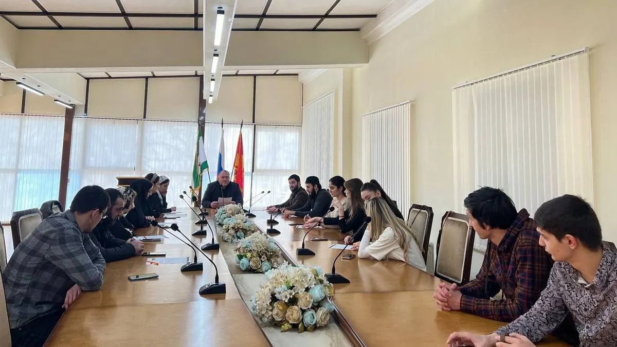 Новости Ингушетии: В Ингушетии обсудили проекты по развитию «Движения Первых»