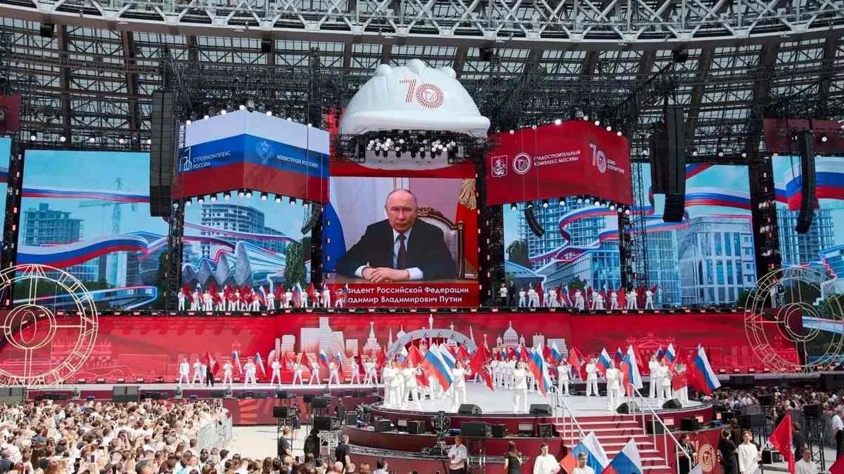 Новости Ингушетии: Делегация Ингушетии приняла участие в праздновании Дня строителя в «Лужниках»
