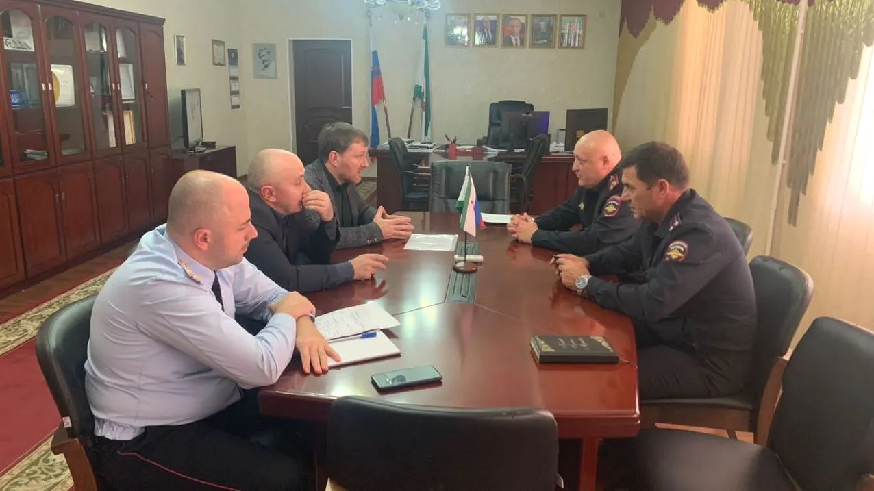 Новости Ингушетии: В Ингушетии обсудили дополнительные меры безопасности на  федеральной трассе