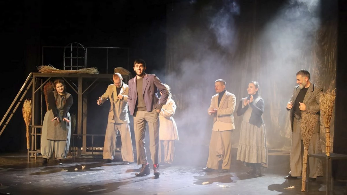 Новости Ингушетии: ТЮЗ Ингушетии собрал маленьких зрителей на спектакль «Гадкий утенок»