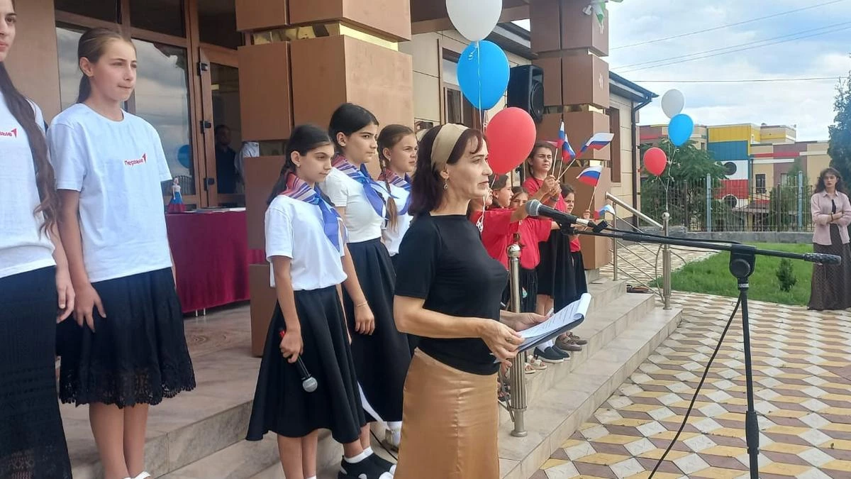 Новости Ингушетии: В сельском поселении Плиево отметили День Государственного флага России