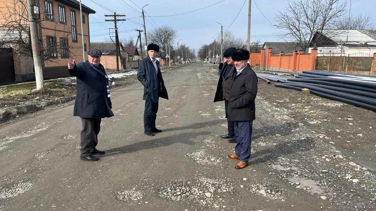 Новости Ингушетии: В городе Малгобек состоялся мониторинг хода реконструкции дороги по улице Нурадилова