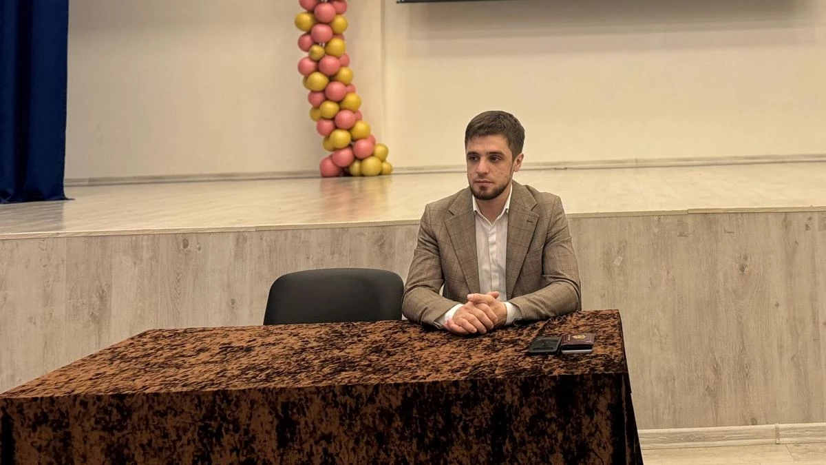 Новости Ингушетии: Участник программы «Путь Героя» Ибрагим Хадзиев стажируется в мэрии Сунжи