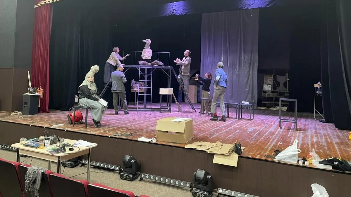 Новости Ингушетии: В ТЮЗе Ингушетии идет работа над спектаклем «Гадкий утенок»