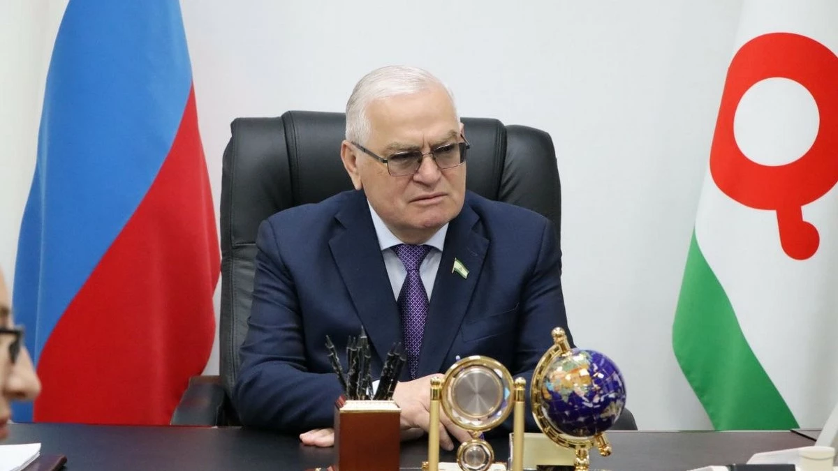 Новости Ингушетии: Спикер Парламента Ингушетии поздравил с Днем молодежи юношей и девушек региона