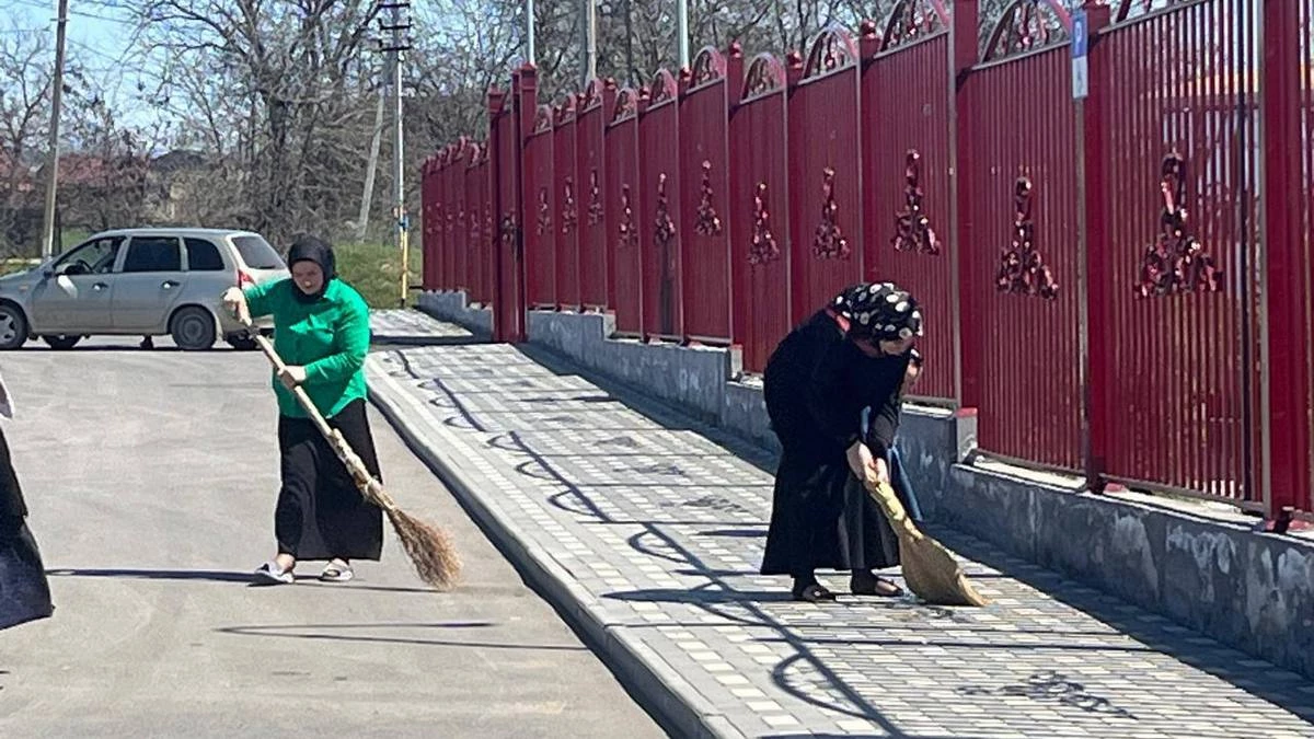 Новости Ингушетии: В Малгобекском районе прошел субботник по санитарной очистке территорий
