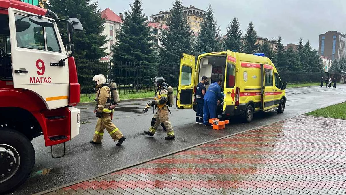 Новости Ингушетии: В ИнгГУ сотрудники МЧС провели учения по пожарной безопасности
