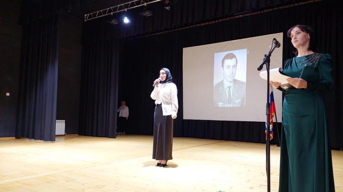 Новости Ингушетии: В Ингушетии чтят память о подвиге первого Героя России Суламбека Осканова