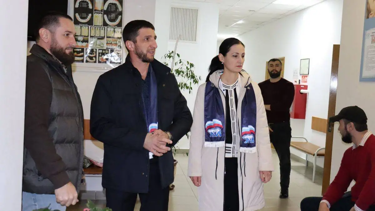 Новости Ингушетии: «Актив местного отделения Партии «ЕДИНАЯ РОССИЯ» в г. Магас в рамках проекта «Партийный десант» провёл мониторинг реализации Народной программы