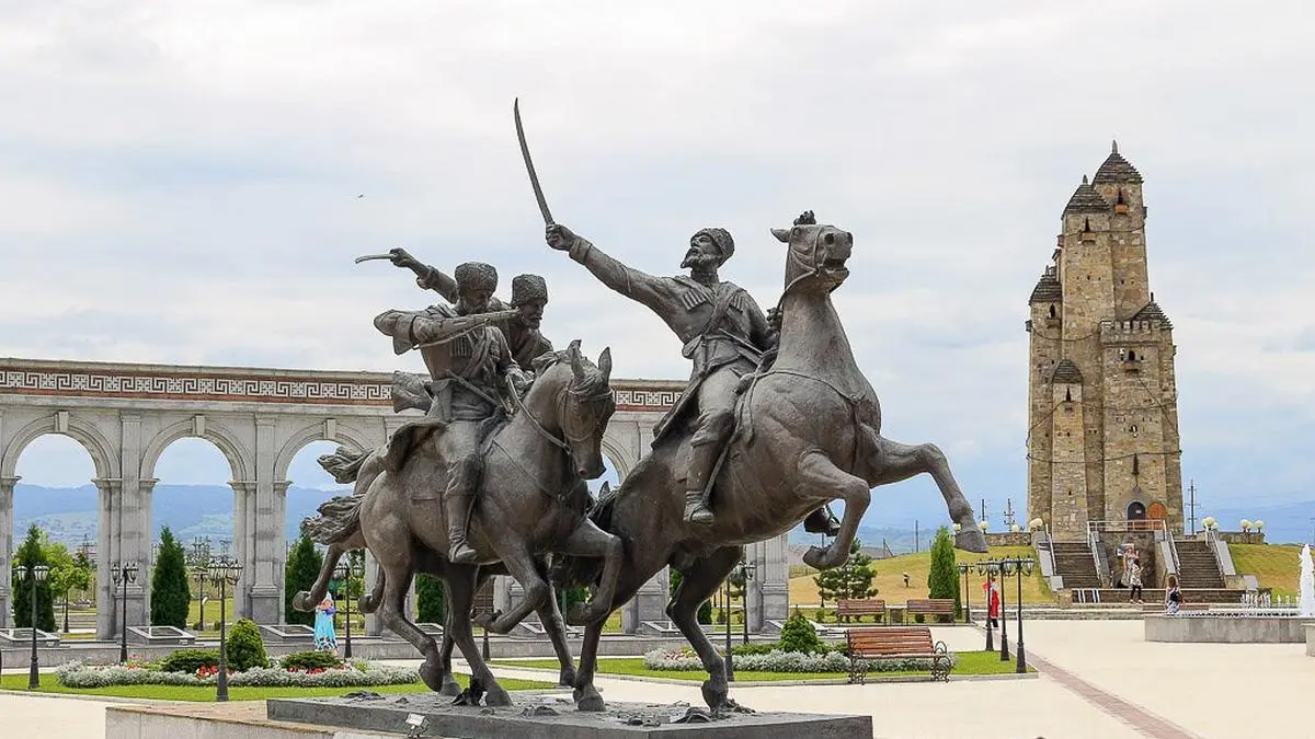 Новости Ингушетии: Мемориал памяти и славы в Назрани Ингушетии  посетили дети участников СВО