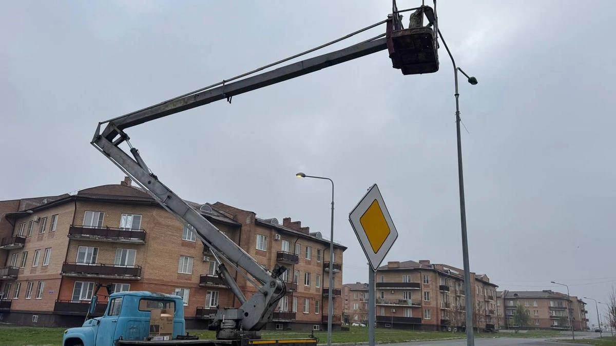 Новости Ингушетии: В Малгобеке обновили освещение на улице Шоссейной