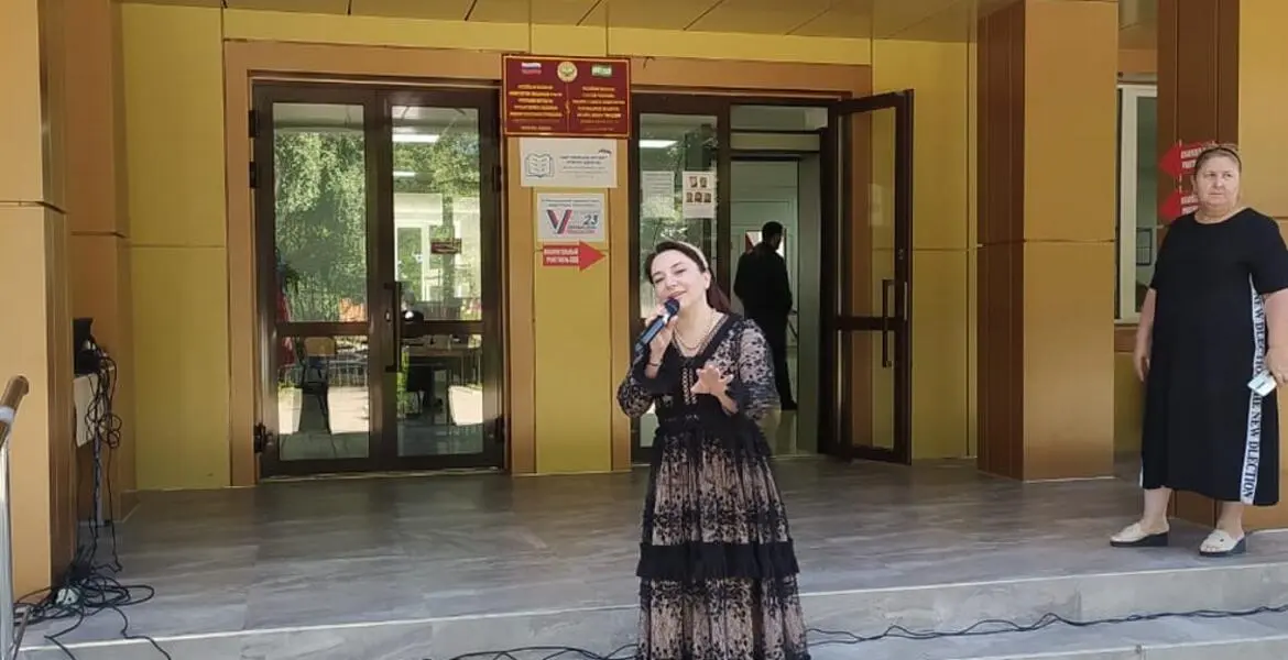 Новости Ингушетии: ГӀалгӀайчен паччахьалкхен филармоне артисташа хоржамаш долча концерташ делар