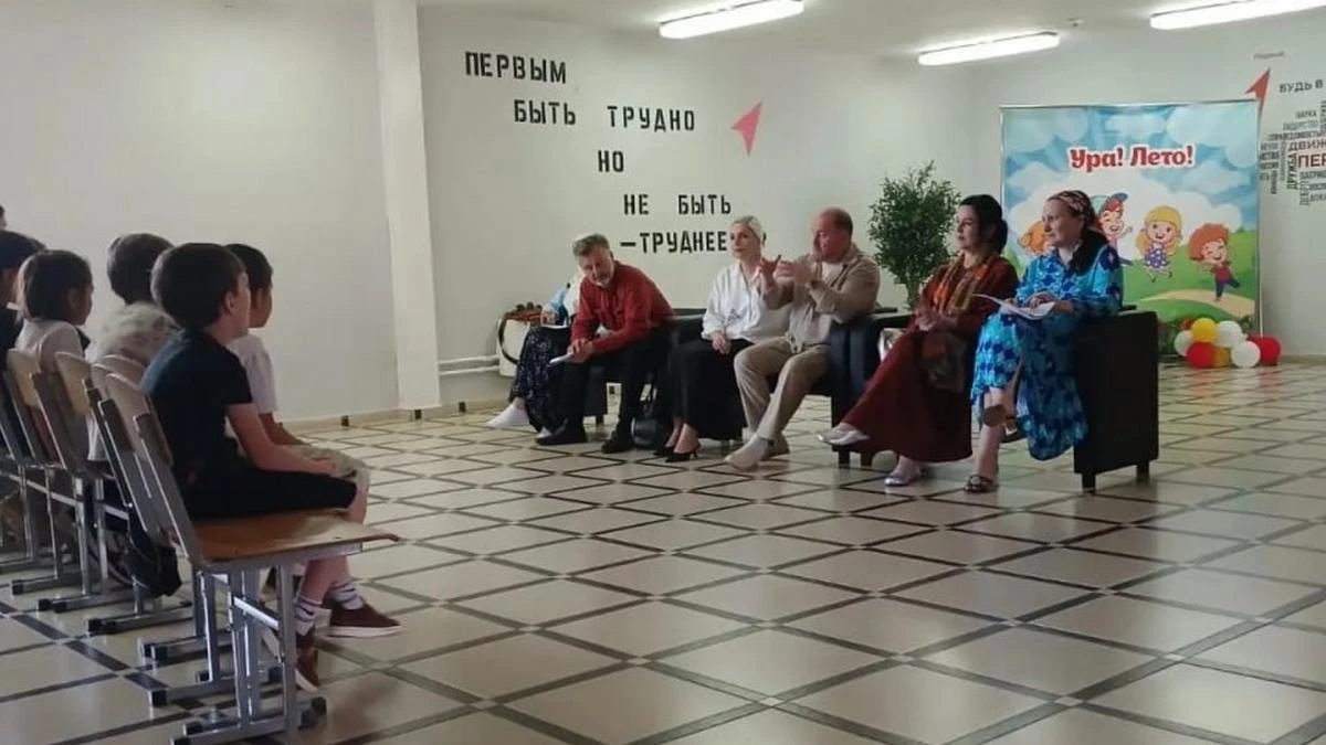 Новости Ингушетии: Актеры Ингушского молодежного театра провели творческую встречу в Майском