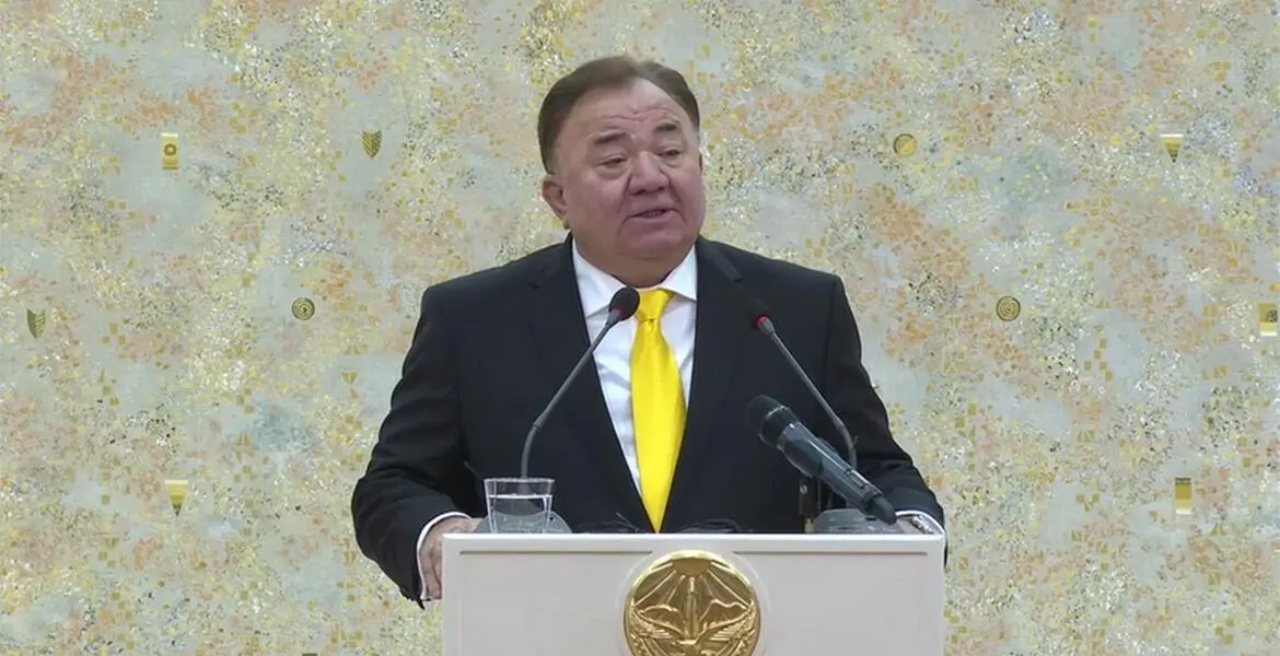 Новости Ингушетии: Калиматов вручил государственные награды РФ и Ингушетии жителям республики